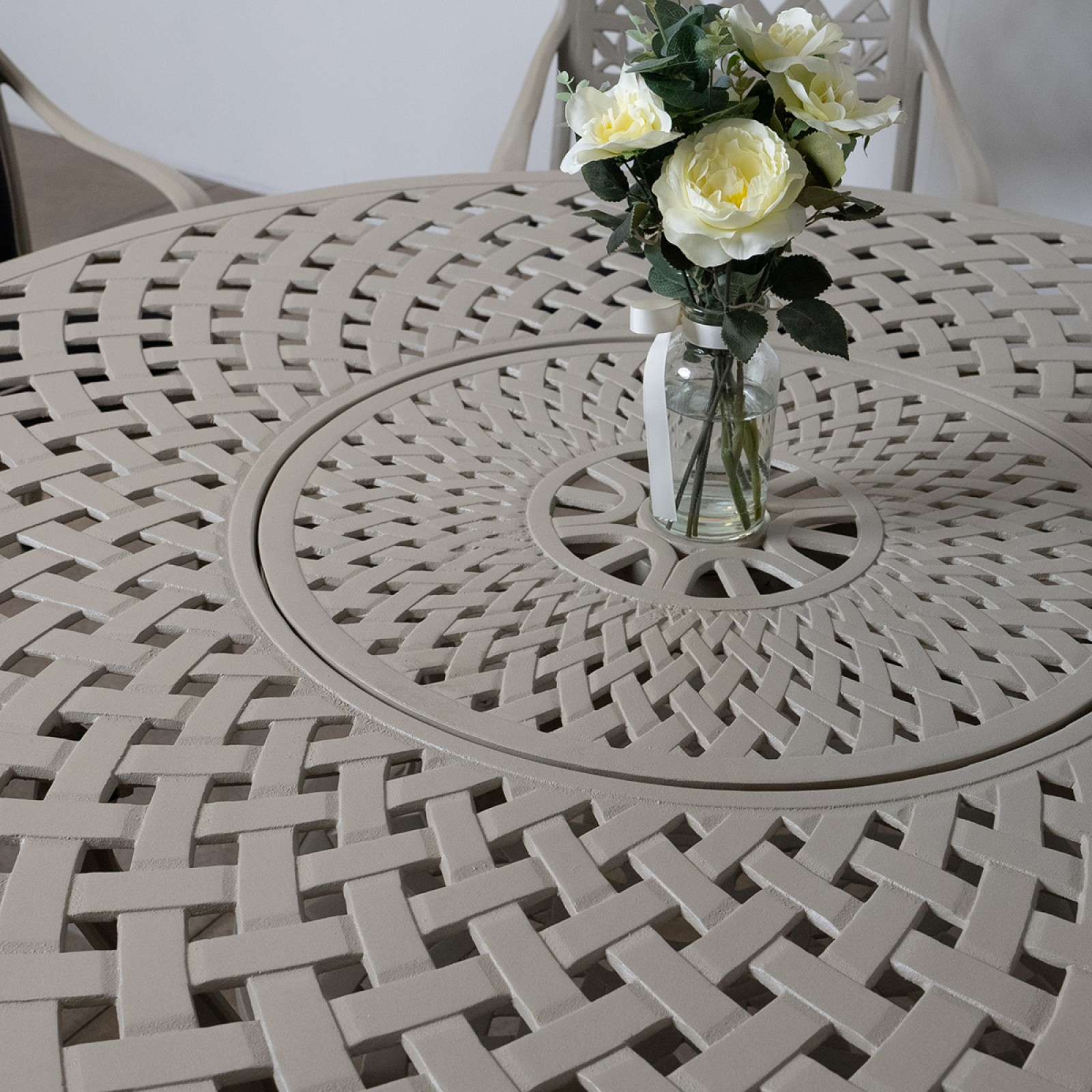 Buying Guide For Aluminium Garden Furniture